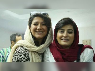Iran puts journalists on trial for reporting on young woman's death in custody