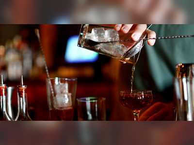US States Allow Minors to Bartend and Serve Alcohol Due to Labor Shortage